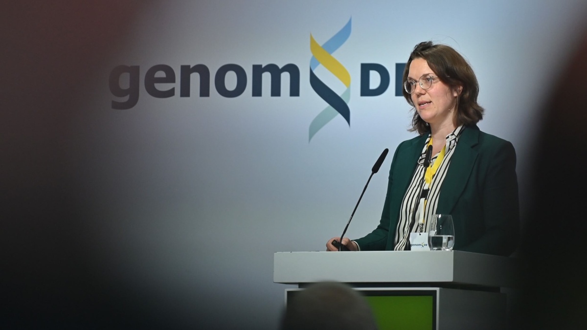 Dr. Dorothee Andres auf dem genomDE-Symposium 2024
