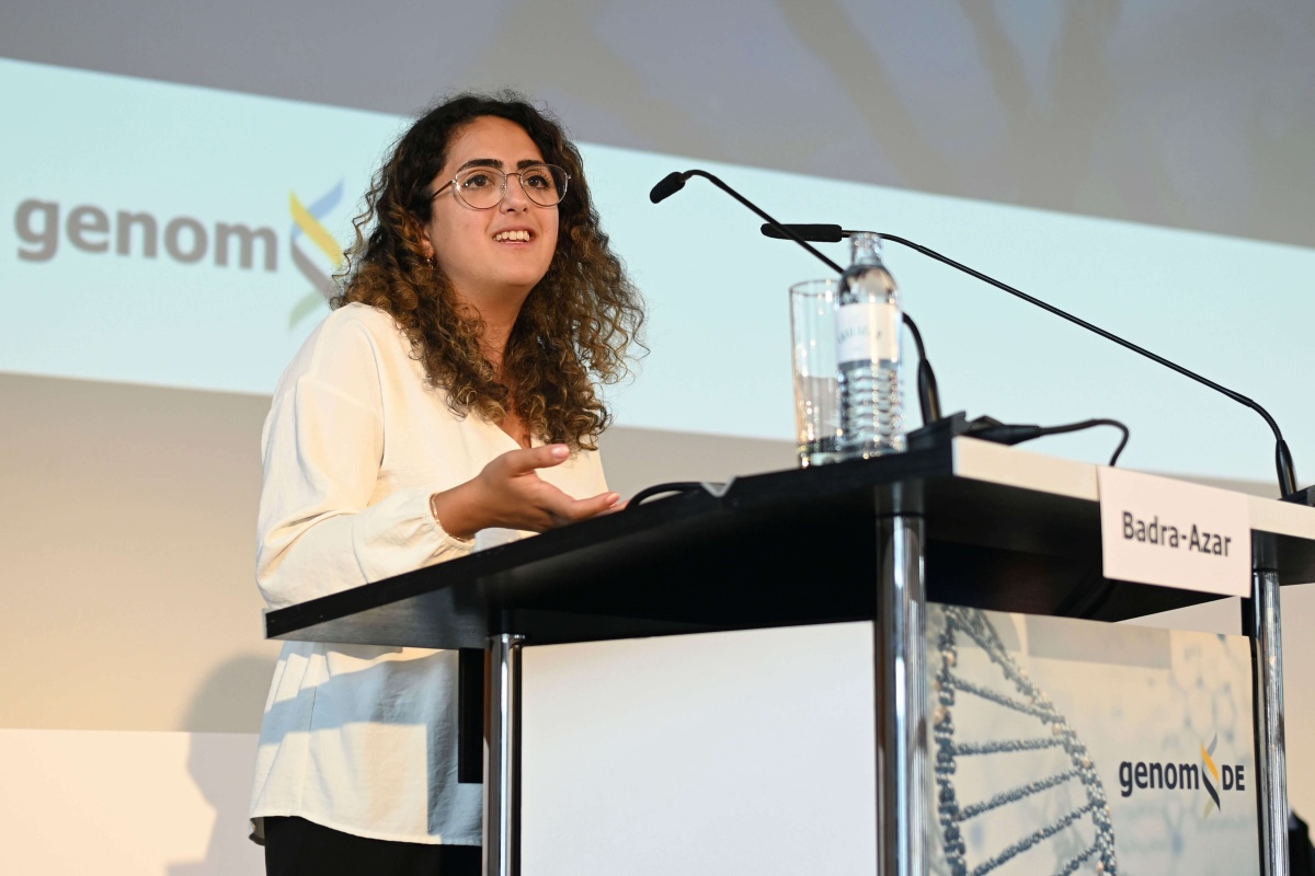 Dr. Nilofar Badra-Azar beim genomDE-Symposium 2022