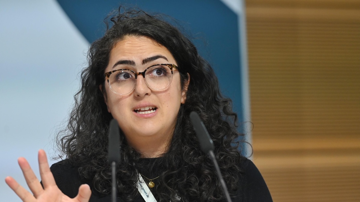 Dr. Nilofar Badra-Azar auf dem genomDE-Symposium 2024