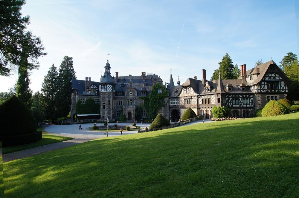 Das Schloss Rauischholzhausen aus der Ferne