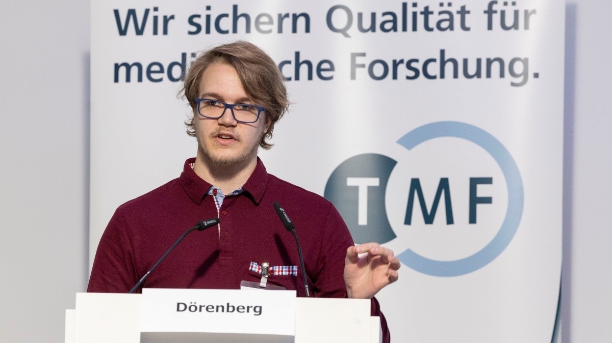 Julian Dörenberg auf dem Biobanken-Symposium 2023