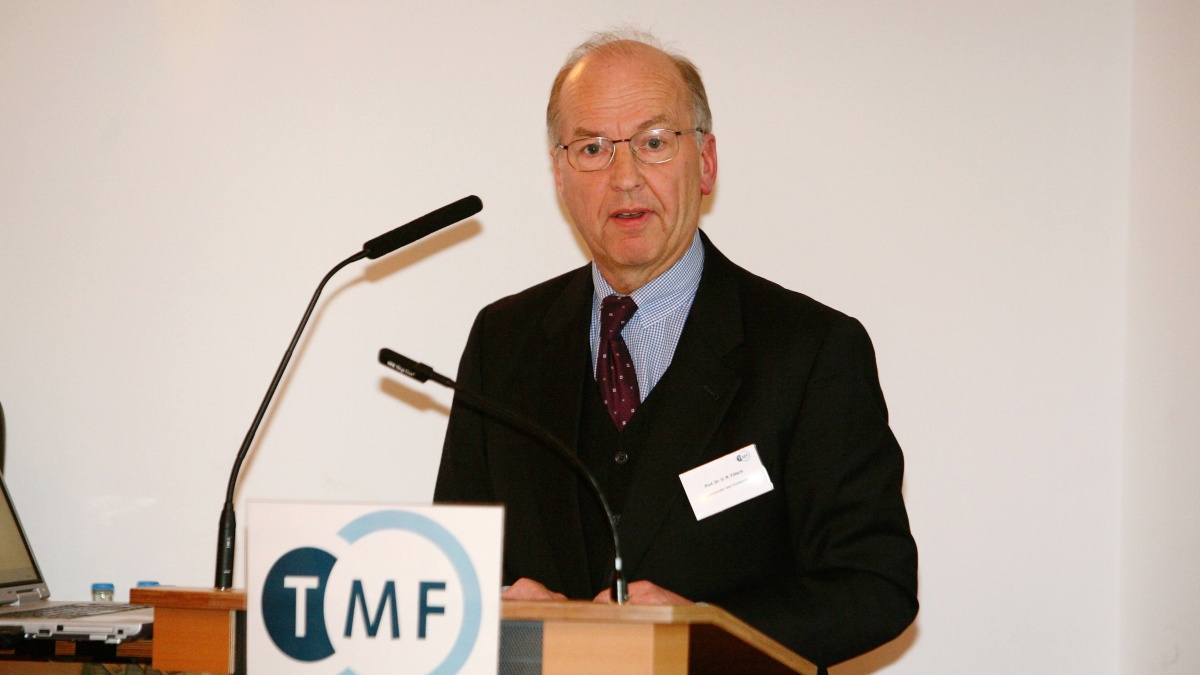 Prof. Dr. Ulrich R. Fölsch