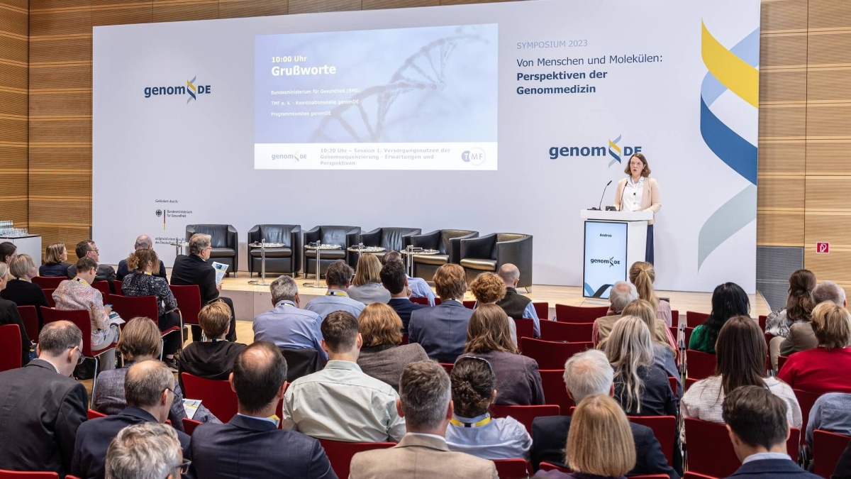 Dr. Dorothee Andres auf dem genomDE-Symposium 2023