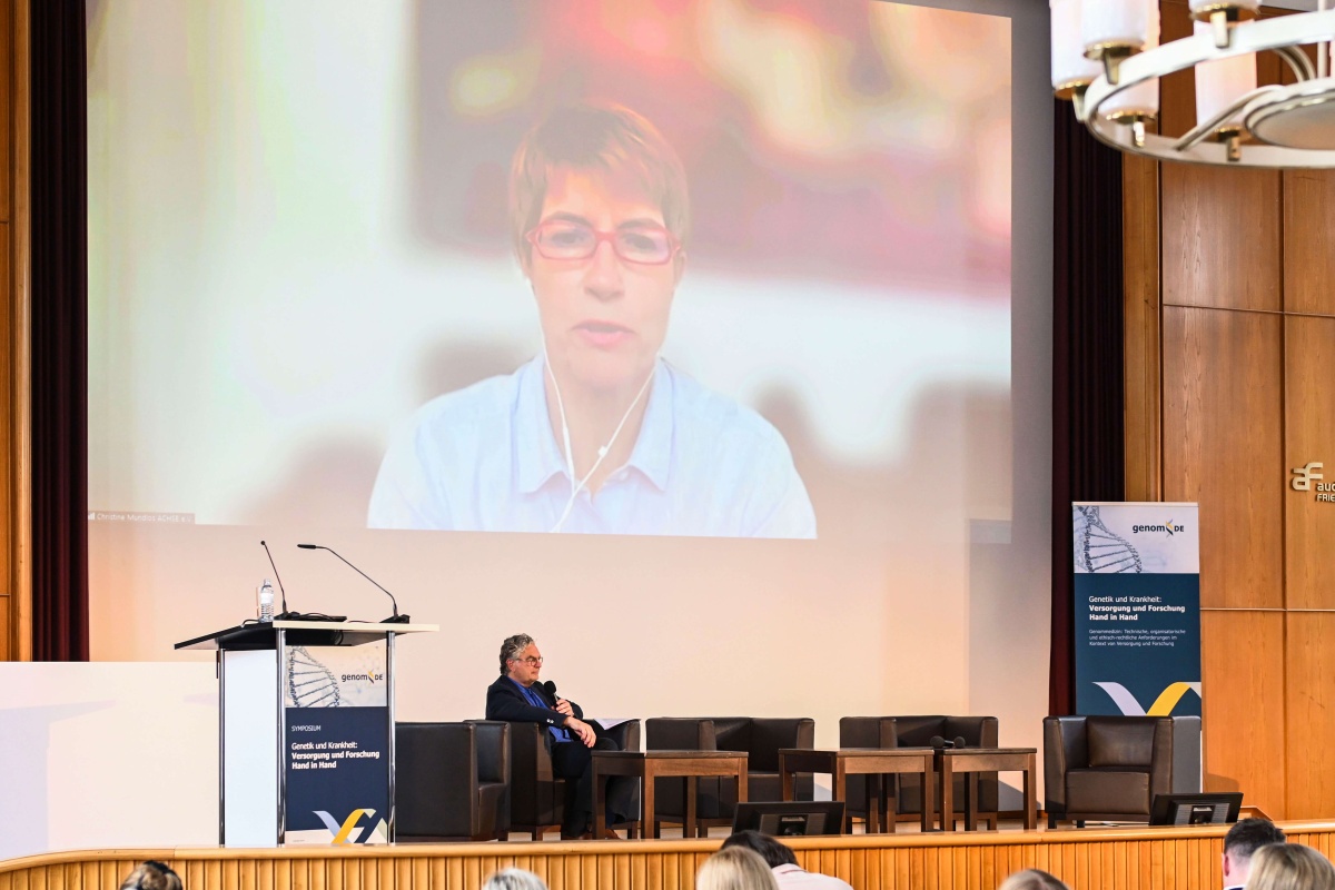 Digitales Gespräch beim genomDE-Symposium 2022