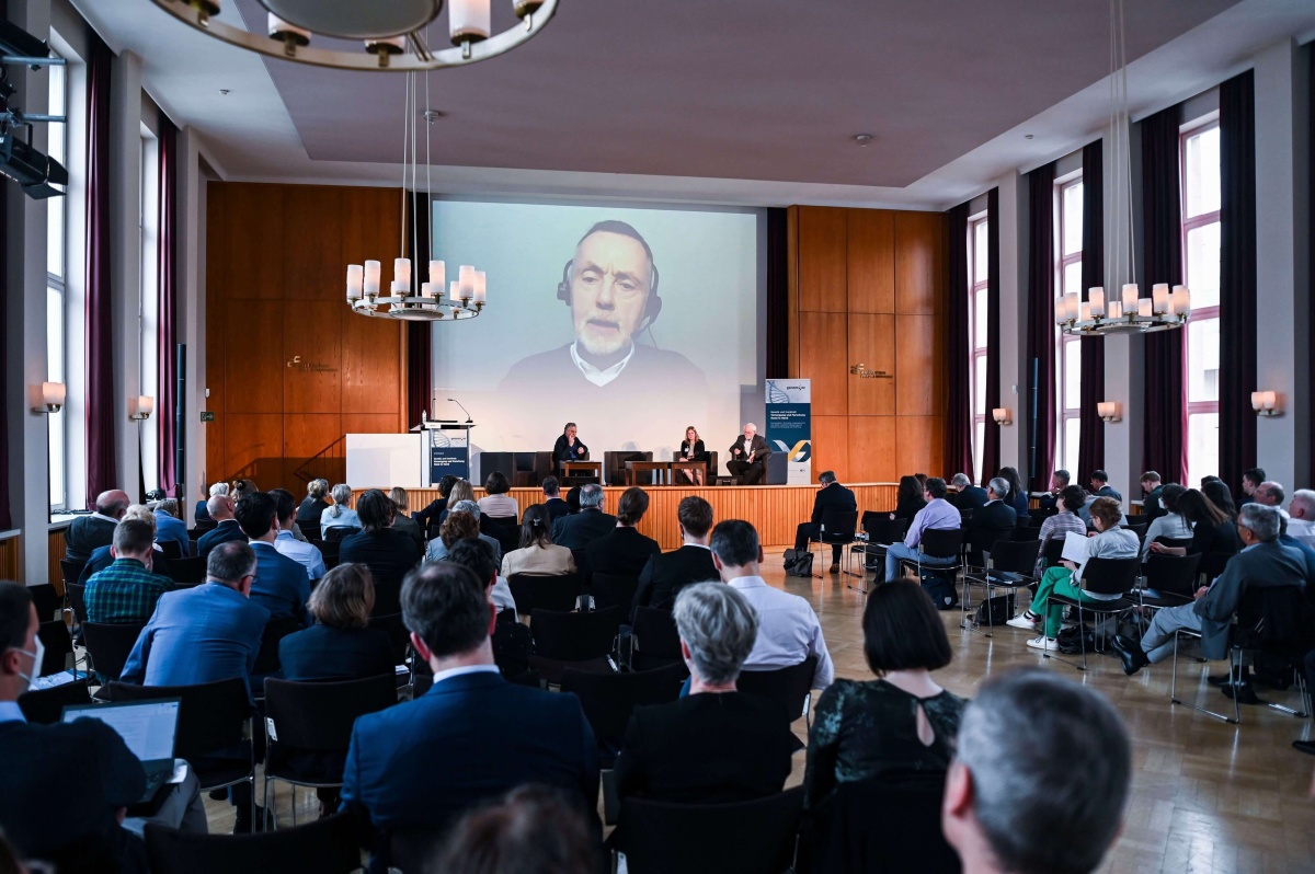 Prof. Dr. Michael Krawczak beim genomDE-Symposium 2022