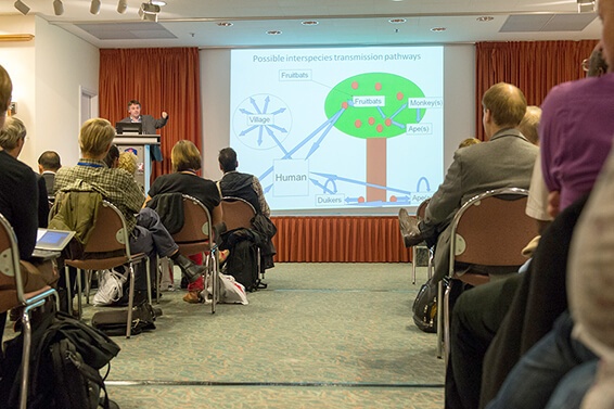 Leendertz und Publikum Zoonosen Symposium 2014