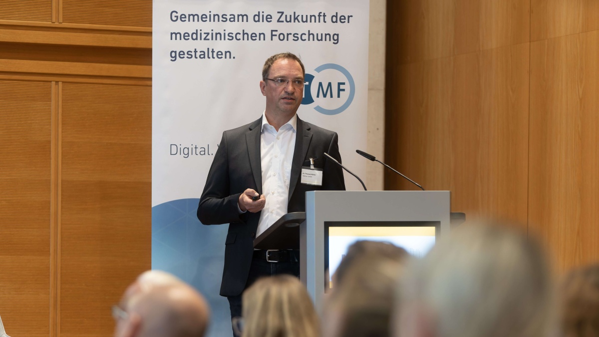 Dr. Thomas Müller auf dem Biobanken-Symposium 2024