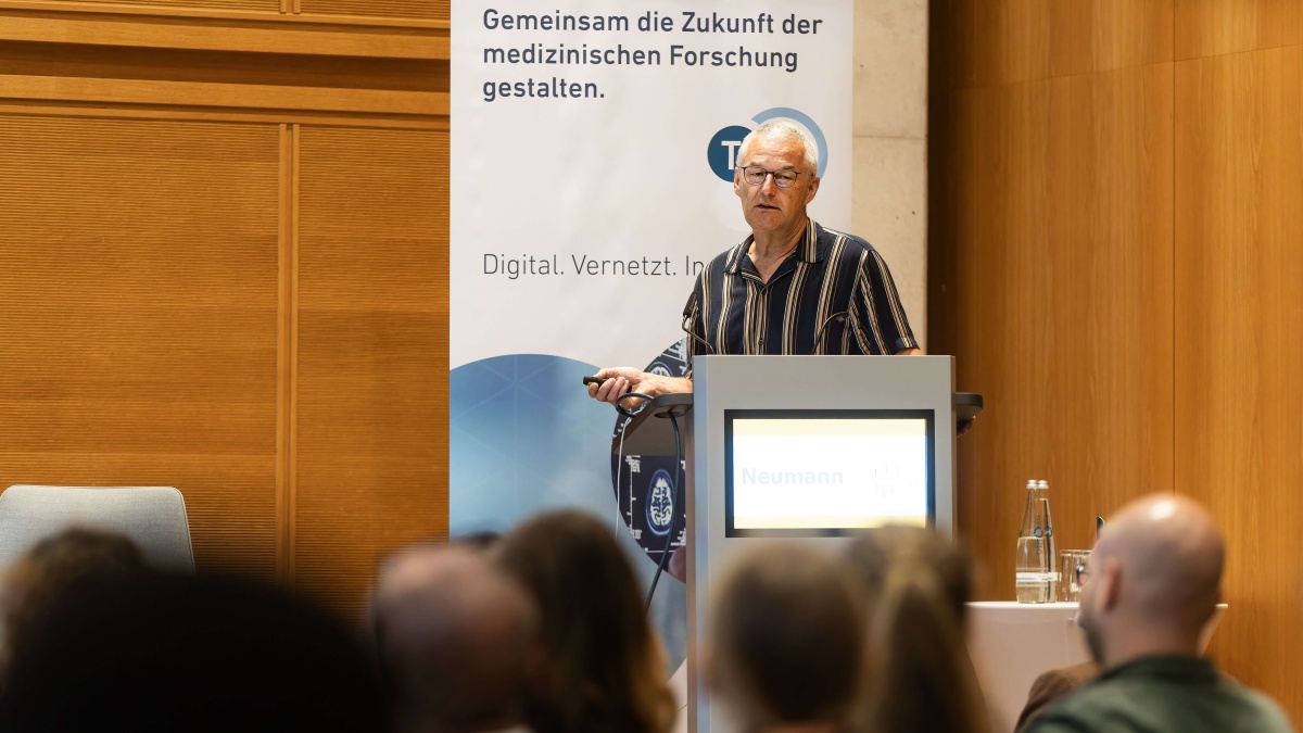 Dr. Michael Neumann auf dem Biobanken-Symposium 2024