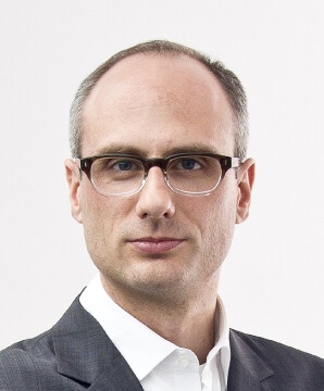 Dr. Uwe K. Schneider Dr. Uwe K. Schneider