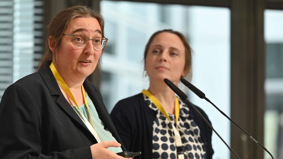 Catharina Scholl und Anna Lübbe auf dem genomDE-Symposium 2024