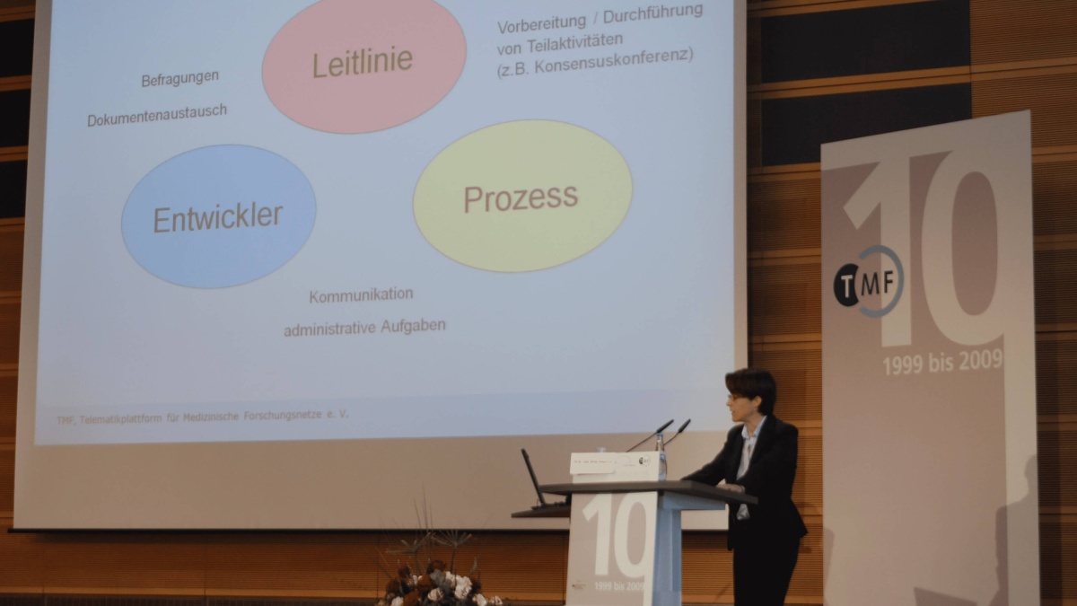 PD Dr. Britta Siegmund beim Statussymposium der Kompetenznetze in der Medizin